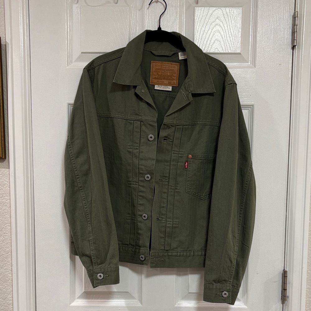 Levi's Men's Olive Green Herringbone Trucker Jacket